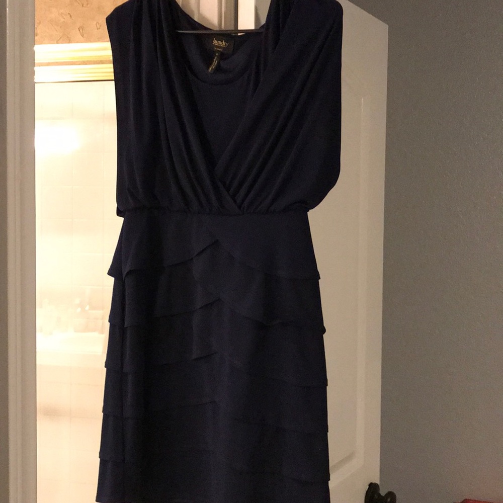 Laundry dress size 8 navy blue, with fitted waist